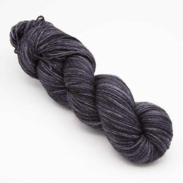 skein of coal Bluefaced Leicester wool